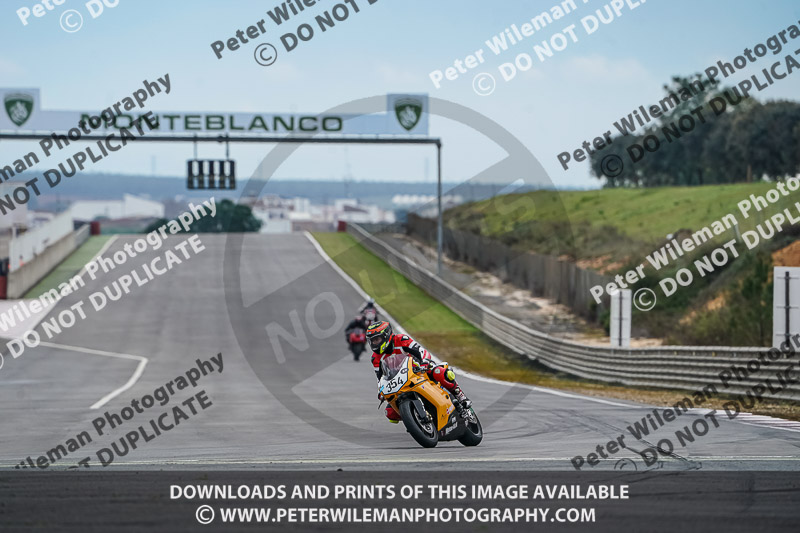 cadwell no limits trackday;cadwell park;cadwell park photographs;cadwell trackday photographs;enduro digital images;event digital images;eventdigitalimages;monteblanco trackday photographs;no limits trackdays;peter wileman photography;racing digital images;trackday digital images;trackday photos